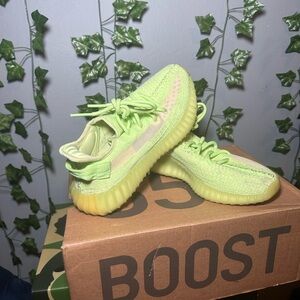 Yeezy Boost 350 V2 GID 'Glow'